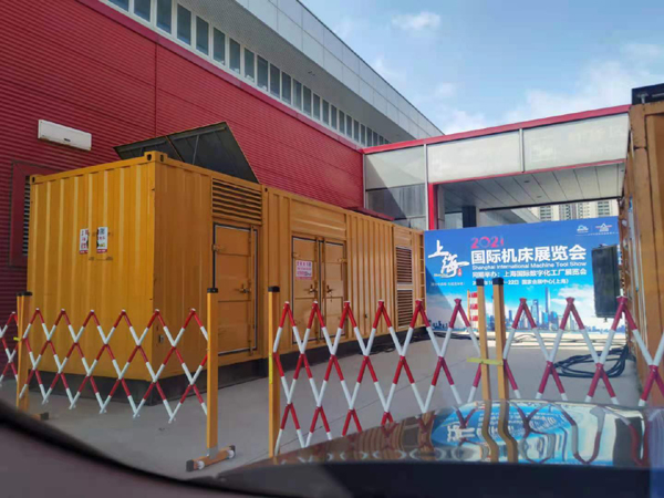 大东发电车出租-发电机无电压或电压太低怎么办？