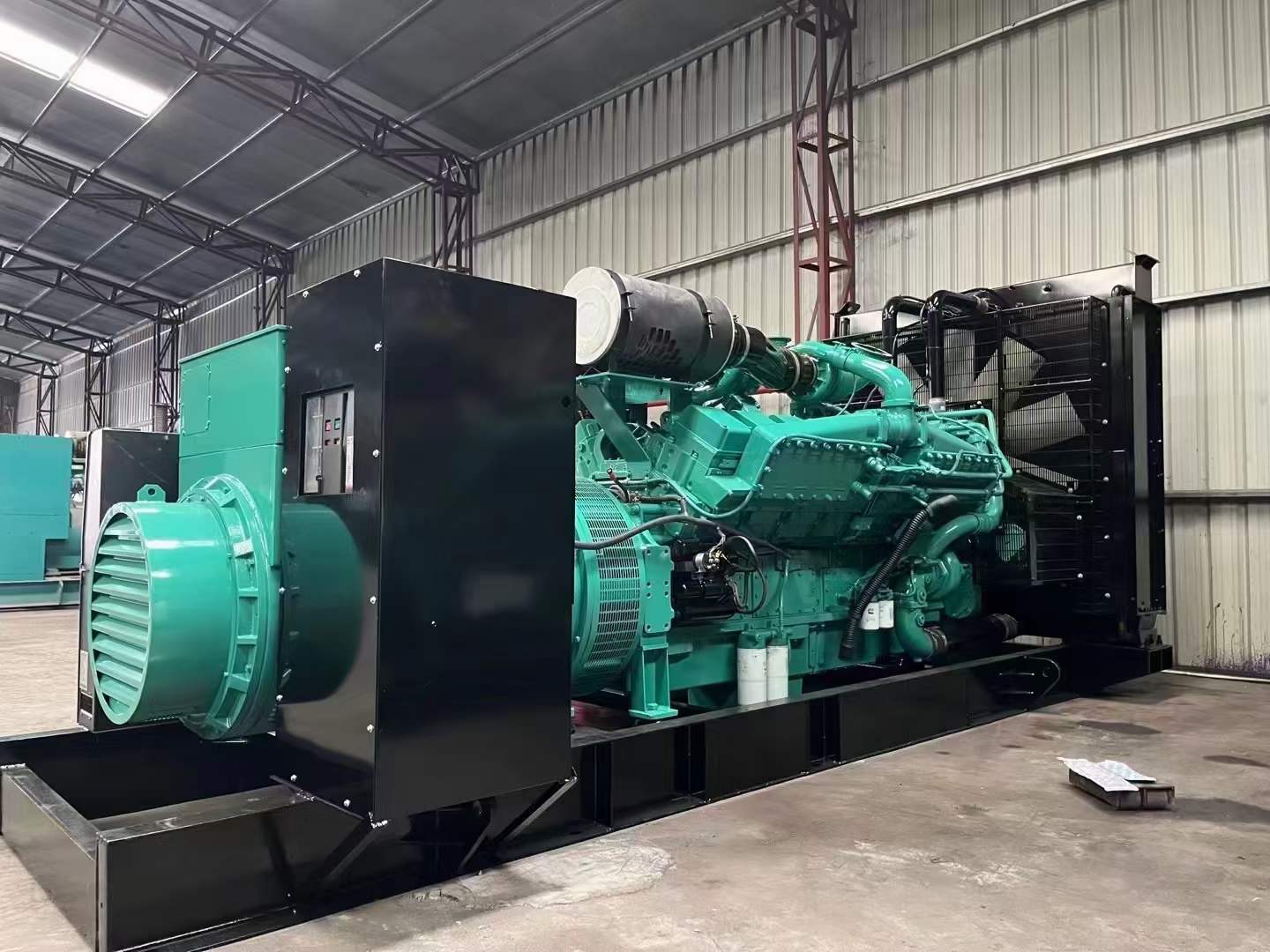大东如何降低 800kW 柴油发电机输出电流的波动？