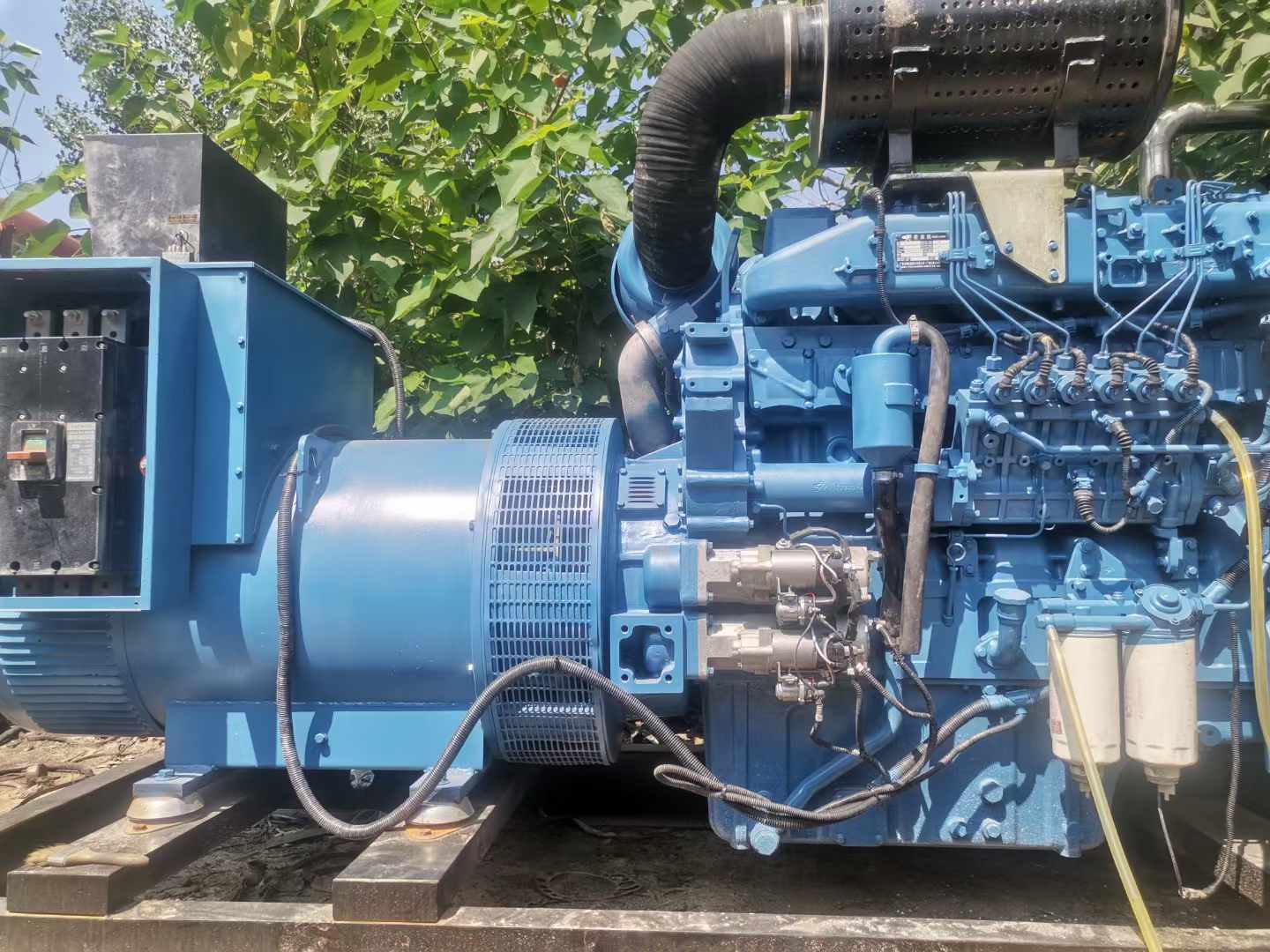 大东详细说明降低 800kW 柴油发电机输出电流波动的方法