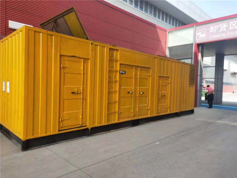 大东国内外发电机组租赁合同在明确设备维护责任方面有哪些不同做法？